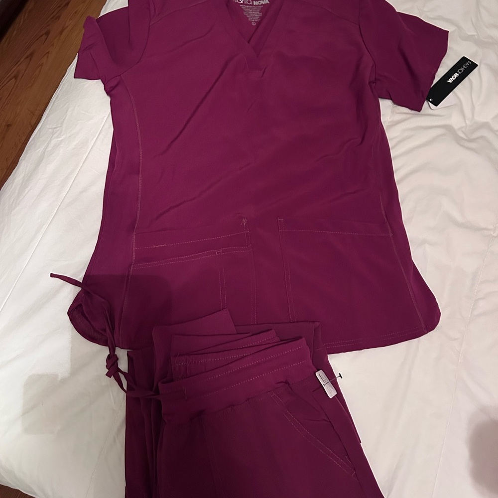 Fashion Nova Women's Magenta Scrub Top and Pants Set